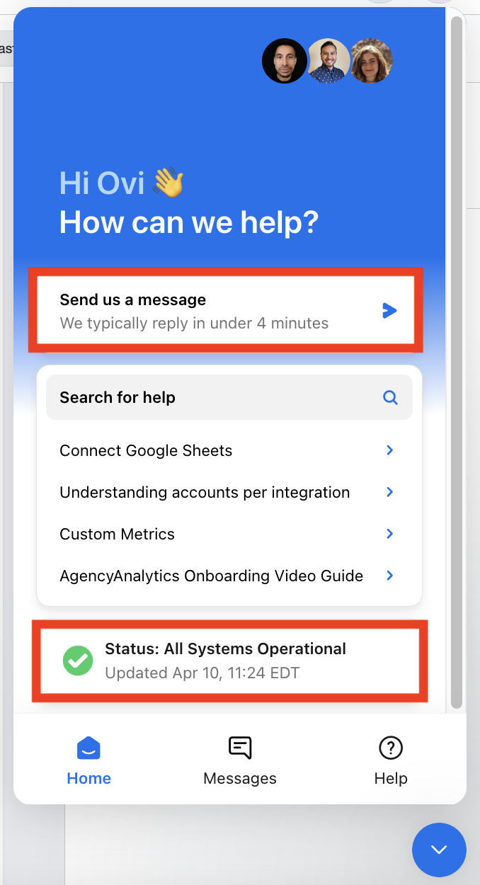 Agencyanalytics Live Chat - Live chat interface with messaging and help options.
